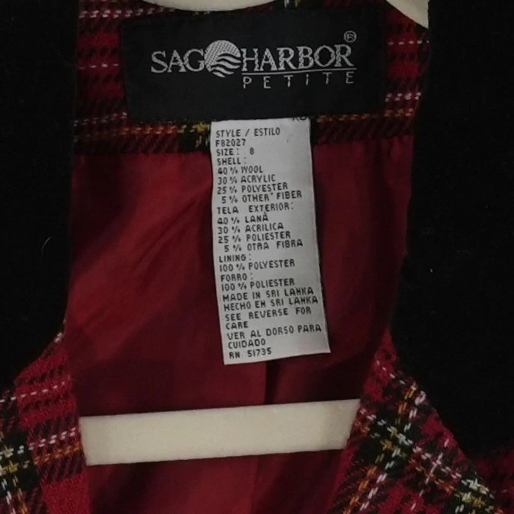 Vintage Sag Harbor Red Plaid Blazer Women's Size 8P Wool Blend Velvet Collar